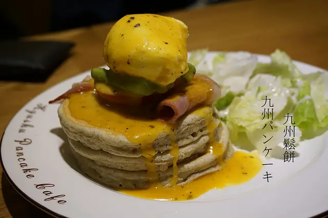 台北餐廳推薦│人氣爆炸的<九州鬆餅>甜鹹鬆餅、班尼迪克蛋圖文全攻略！