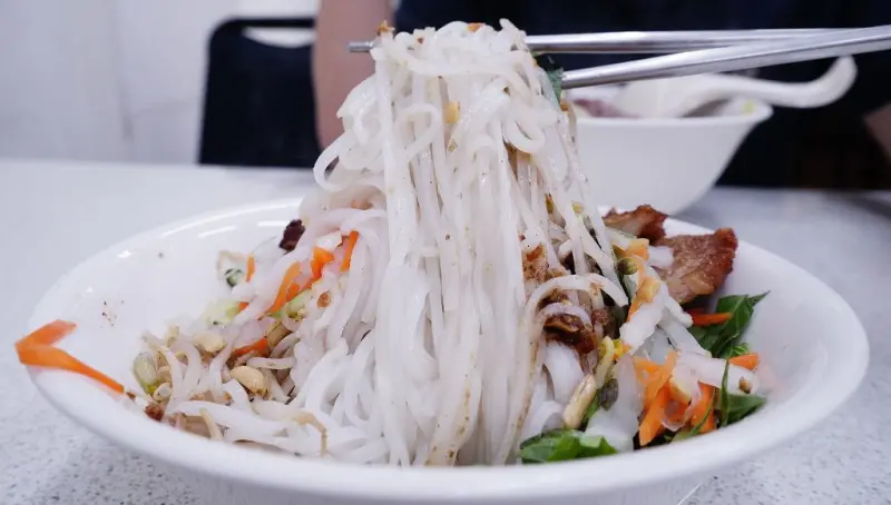 【台北大安】阿香越南小吃 通化夜市 臨江夜市美食推薦 菜單 通化夜市越南美食 信義安和捷運站