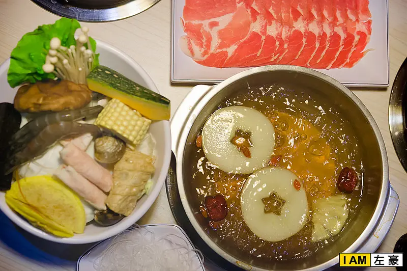 [食記] 高雄 品宴鍋物 (水果特色湯頭，清爽順口)