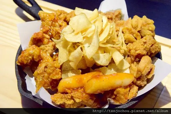 花花，甲飽沒【台北食記】東區 Chimac175 Taipei 釜山來的韓國炸雞