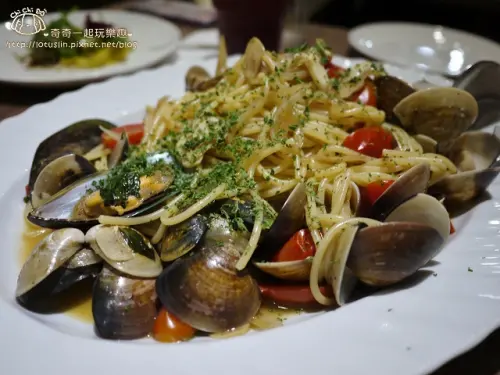 【台北東區．信義安和站】PIZZERIA OGGI（敦南店）-義大利麵x拿坡里披薩