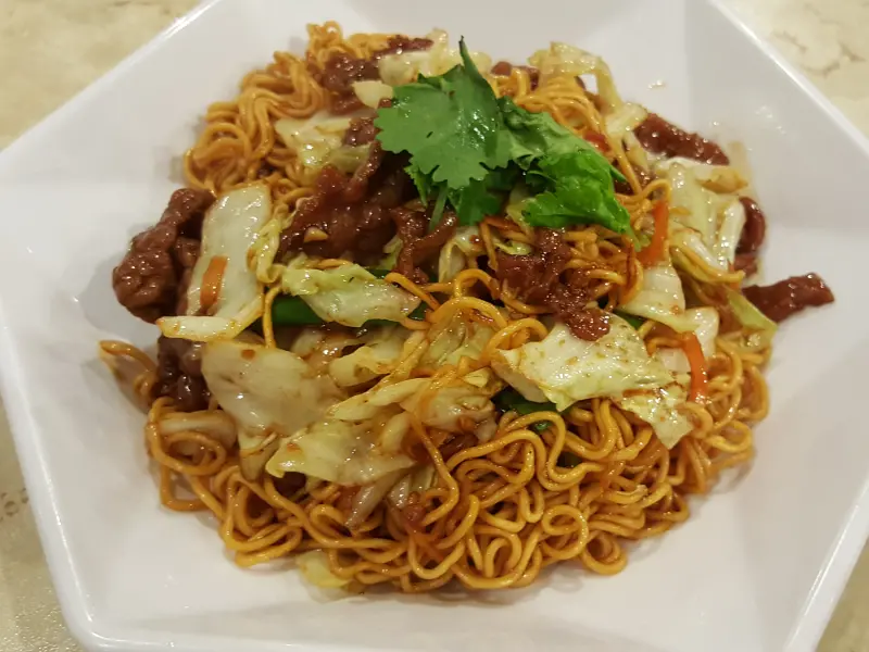 【食-新竹竹北】星上星港式飲茶★一猶未盡的牛肉公仔麵☆無低消不加收服務費