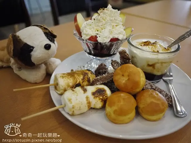 台南 泡卡芙 Puff Cafe 早午餐.下午茶.鹽川馬鈴薯 夜晚搖身一變Bistro小酒館