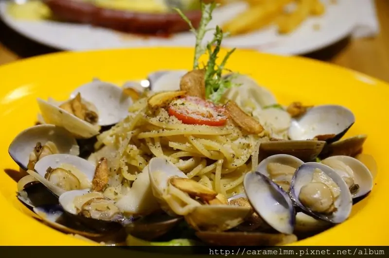 【新竹】微咖啡 V.CAFE  微幸福 環境舒適慵懶 聚餐好去處 咖啡/早午餐/下午茶/晚餐  巨城百貨/三民路