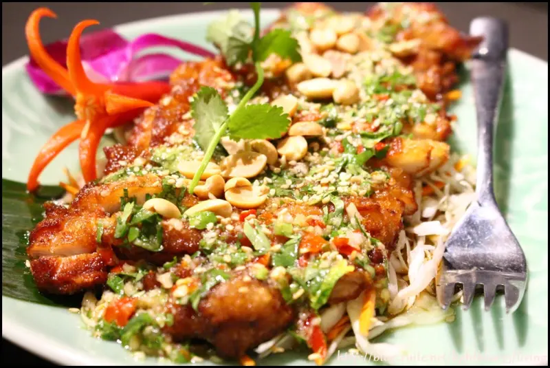 [ 忠孝復興站美食 ] Thai Bazaar泰集～午餐也要吃得豐盛！多種選擇的單人泰式商業午餐