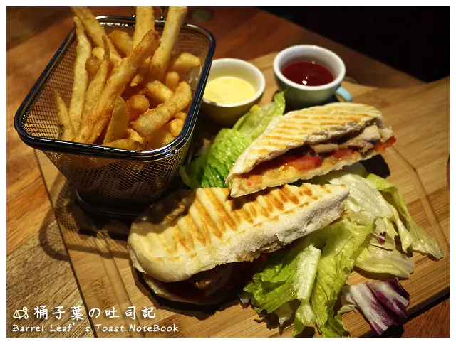 【複合式】台北市信義區│姊紋given CAFE HOUSE (捷運市政府站) -- 3D立體拉花．義式料理．輕食．下午茶