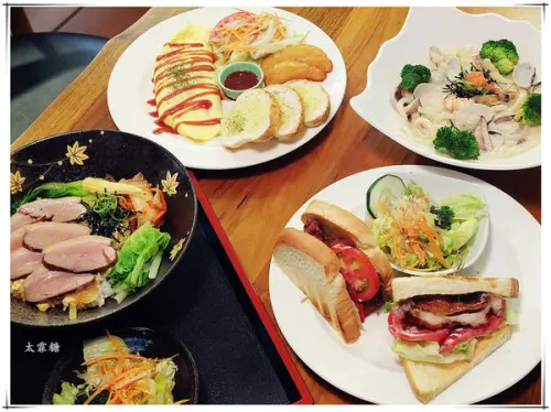 【台北】文山區。免費wifi。手沖咖啡/鬆餅甜點/明太子海鮮烏龍麵/櫻桃鴨蓋飯「鳳朝三味」手作咖啡館