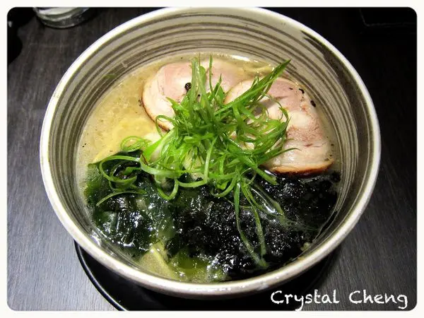 【台北美食推薦】札幌炎神拉麵 大火燒過美味加倍 馬鈴薯湯頭濃厚2012+海味十足鹽味拉麵 (國父紀念館站 日本拉麵)