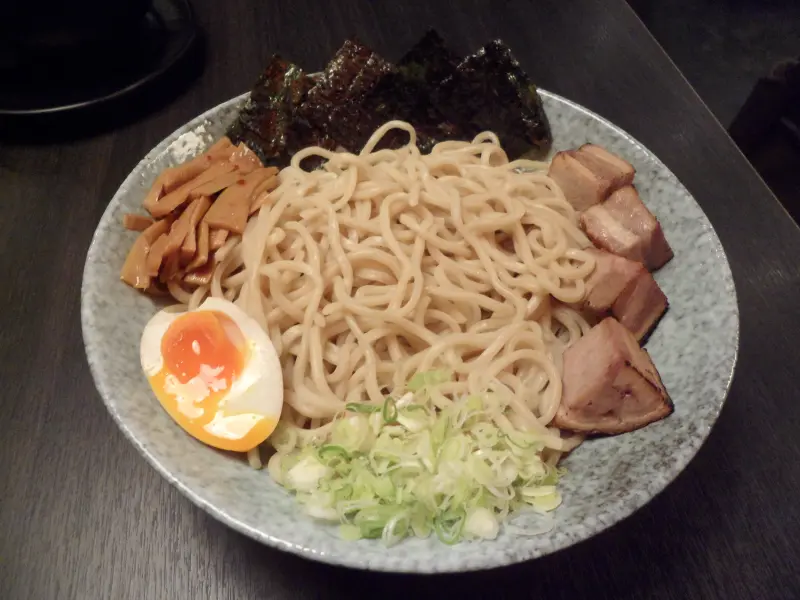  【台北東區．美食 】札幌炎神拉麵 台灣店              