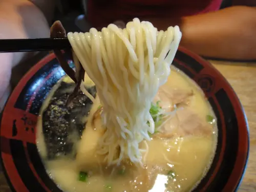 台中隱藏巷子的美味拉麵一凜拉麵