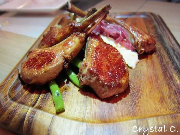 【台北美食推薦】Botega del Vin 義大利主廚掌廚的道地料理 松阪豬酸豆開胃菜配麵包真的太搭了！！(忠孝敦化 東區 義大利 異國料理)