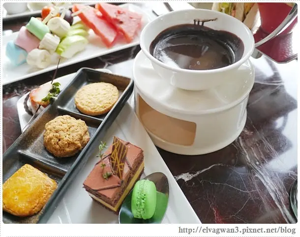 [中壢] 古華花園飯店●繽紛西餐廳--旅展超值餐券♥三層架英式下午茶☆ 貴婦級的午後時光☆ 鹹食、甜食一網打盡♥