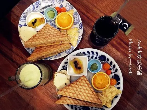 【食記∥板橋】Awhile外兒小館 捷運板橋站＿藝文老宅碰上創意帕尼尼三明治＿不容錯過的平價溫暖早午餐