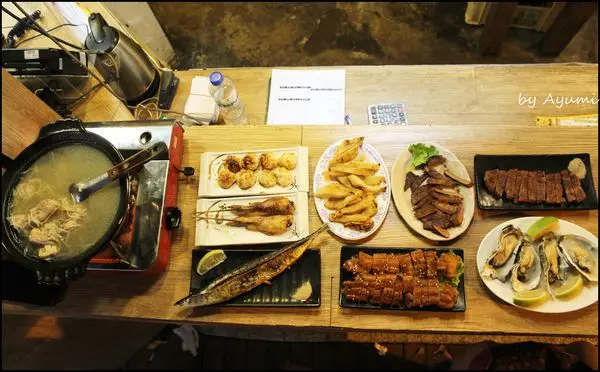 [食記]府城騷烤家~三五好友聚餐好所在，平價cp值飆高        
      