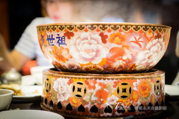 【竹北火鍋】元世祖火鍋，用好美的景泰藍鍋具吃精緻美味的火鍋!!!