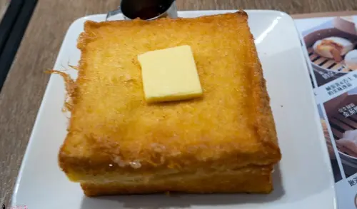 鄰近勤美草悟道文青工業風的茶餐廳，早上9點就可以吃到美味港式點心