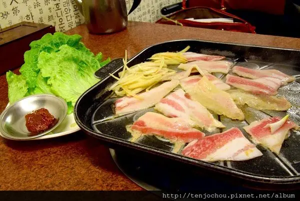 花花，甲飽沒【台北食記】大同區 韓國媽媽烤肉店 平價韓式家常小餐館