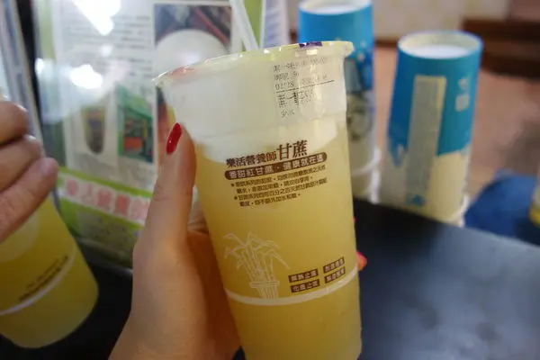 記憶中的天然蔗汁香甜味~蔗汁味 飲品 台南美食 安平美食