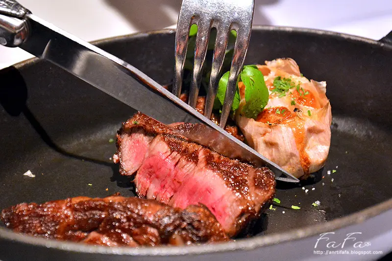 
Top Cap Steakhouse。教父牛排之和牛老饕美國菲力新光三越A4
