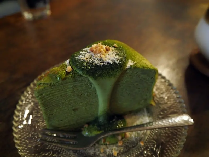 沒有名字的咖啡館 ▎台中咖啡廳│沒有招牌的下午茶，抹茶千層推推[大花說]