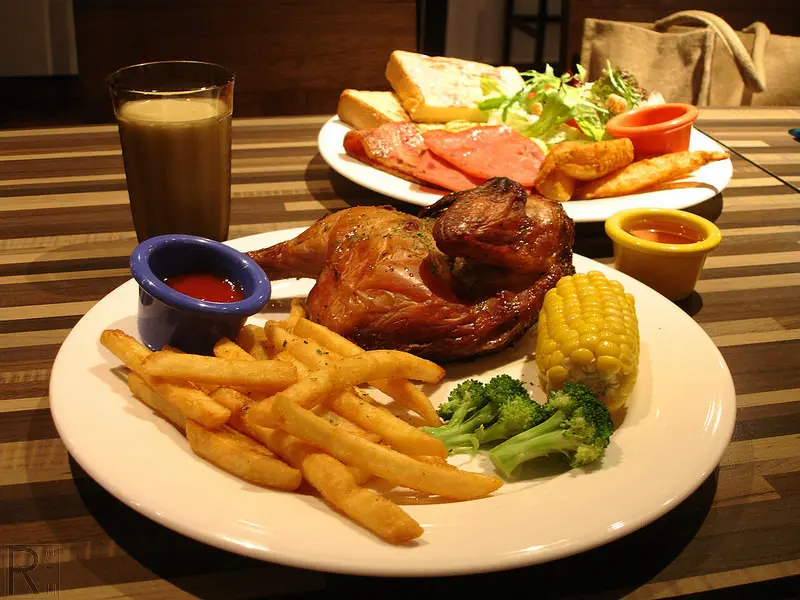 【食記 西門】遇見好美食咖啡/現點現做早午餐/西門鬧中取靜的美好食物/西門町六號出口