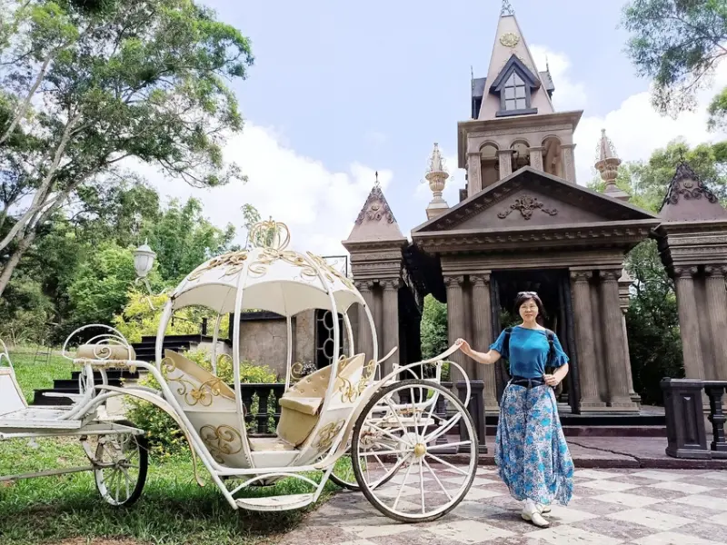 《苗栗景點》秒飛歐洲森林城堡教堂/童話粉紅夢幻派對/攝影婚紗網紅美拍/像極了愛情的夢幻『格林奇幻森林 GREEN FANTASY FOREST』