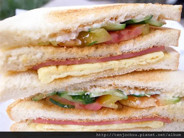 花花，甲飽沒【台北食記】晴光市場阿香三明治 30年來只賣一種品項 雙城街必吃美食推薦