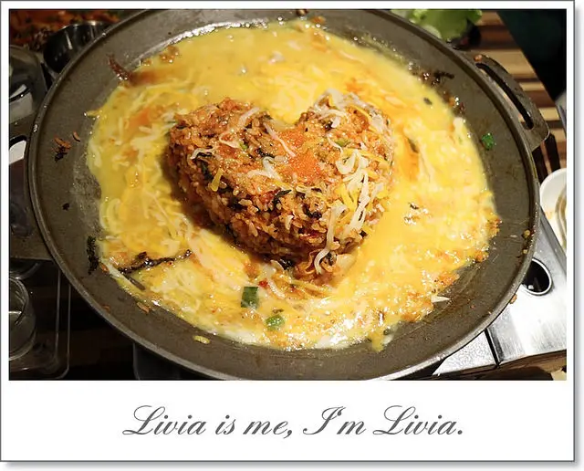 美食。餐廳│ 台北大安區 忠孝敦化捷運站 Jjim dak金大한식당•平價韓食(韓棒한식당K-BOB) 忠孝敦化/韓式料理/聚餐餐廳/東區美食/美食聚集地 ❤跟著Livia享受人生❤