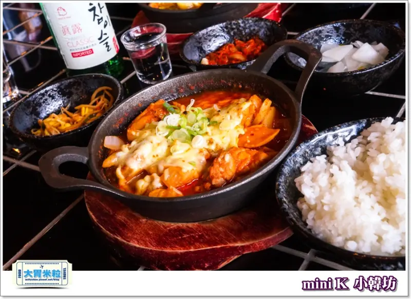 大胃米粒【台北韓式料理推薦】mini K小韓坊。主修韓坊x韓國CJ集團合作新品牌！大推創意平價韓式料理單人套餐(NEO19百貨美食/信義區美食)