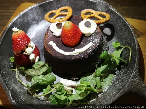 【台北美食】中山巷弄美食，聖誕節就來tame moose過吧~~