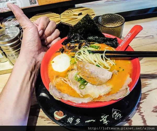 日本九州福岡拉麵推薦 台灣博多一幸舍新竹店 神炎豚骨拉麵!海外店鋪限定~ゴッドファイヤーラーメン! ikkousha いっこうしゃ