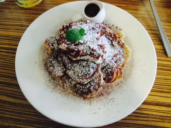 捷運台北車站 ✿ 荷蘭小鬆餅 ✿ 排隊人氣店! 二店準備中!! 小圓QQ 荷蘭小鬆餅~