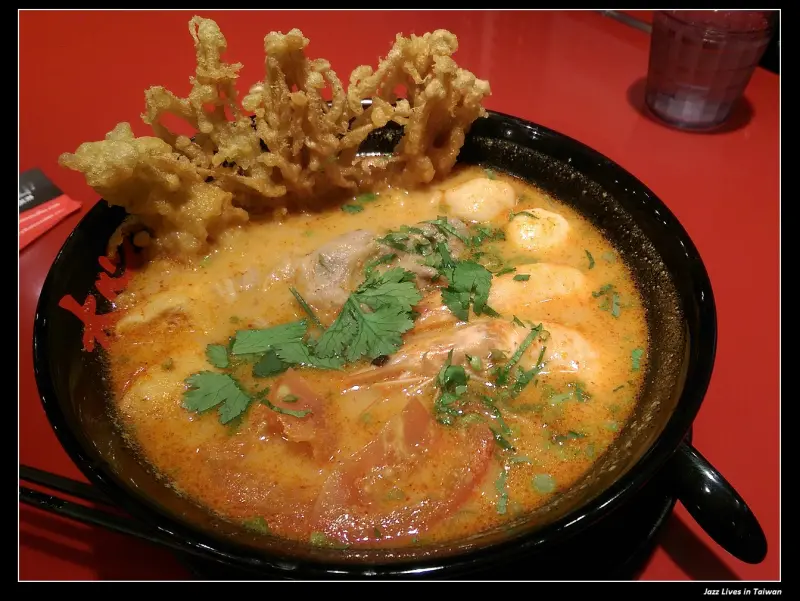 [大心] 瓦城品質有口皆碑, 酸酸辣辣開胃的好麵食~