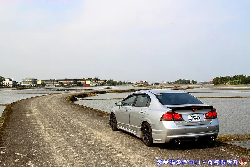 【宜蘭旅遊景點】三奇村(神秘的水稻淨土)♥宜蘭版的伯朗大道，像是摩西分海的景致~