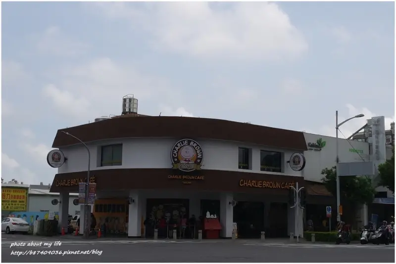 [Food][高雄左營] 萌值百分百的療癒餐廳~Charlie Brown Café(查理布朗咖啡)