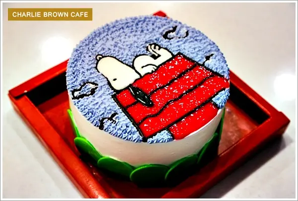 【2015.03.17【高雄左營：查理布朗主題餐廳】全台首家查理布朗咖啡店 Charlie Brown Café - 內部裝潢和餐點都超可愛！】