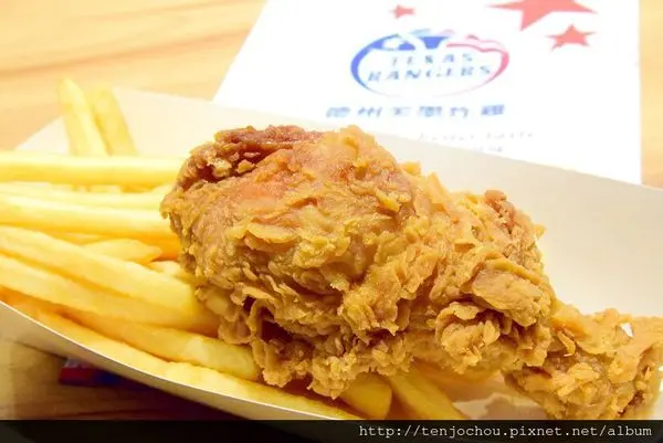 花花，甲飽沒【台北食記】德州美墨炸雞 專賣店高品質卻只要速食店價位 好吃炸雞漢堡推薦 天母美國學校