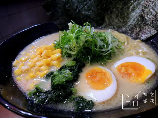 [捷運雙連美食] Nash 吃 特濃屋 橫濱家系濃厚豚骨拉麵