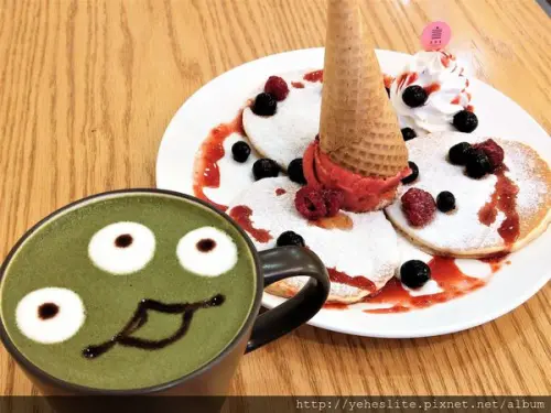 A Week- 綻放吧! 甜食魂，一間讓你因美好甜食心癢無法堅持減肥意志的甜食店