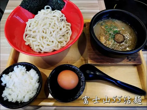 【台中│西屯】富士山55沾麵。道地日式沾麵，不用飛日本也吃得到！