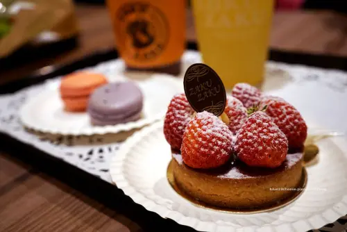 【台中西屯】札庫咖啡ZAKU ZAKU秋紅谷店 - 秋紅谷.朝馬轉運站.Johnson喬山健康科技旁.烘焙輕食甜點咖啡.自己取餐自己回收