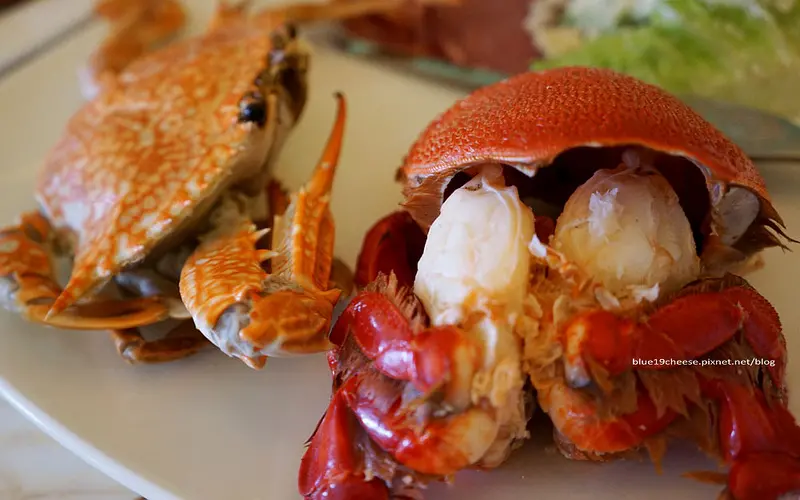 【台中西屯】The Lin 林酒店 LV海鮮百匯餐廳Las Vegas Buffet - 龍蝦湯.生蠔牛肉吃到飽.林園婚旅集團.近朝馬轉運站.台灣大道.秋紅谷.餐檯不能拍照喔!