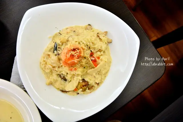 [台中]高沐手作料理餐廳--好吃又不貴的義大利麵與燉飯，C/P值還不錯@博館東街 中港路 台灣大道 北區 科博館