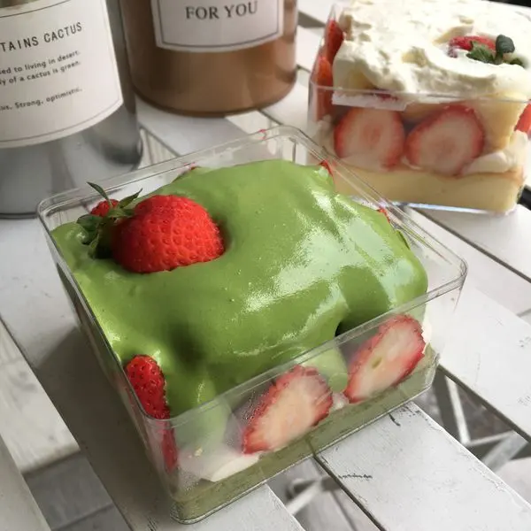 台中美食｜Crepe cocoya 日式可麗餅專売店-冬季限定草莓盒子，酸甜好滋味