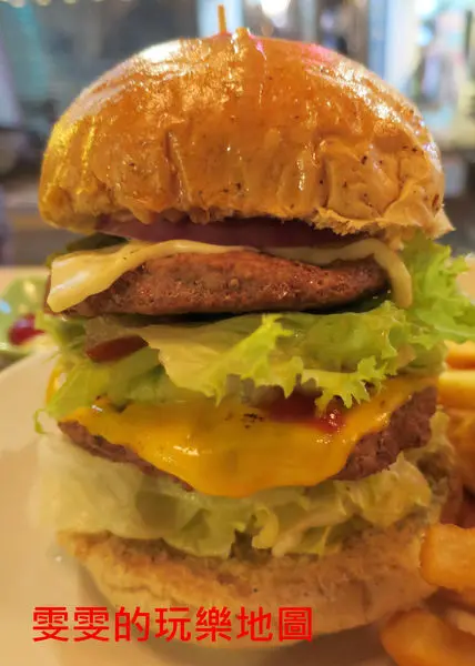 [桃園中壢]B.M.W美式餐廳~中原商圈美式漢堡&早午餐,價格便宜用料食在不馬虎