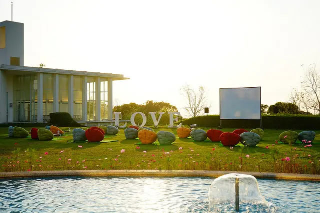 台中約會景點推薦~心之芳庭星空電影院 浪漫指數100% 沒辦法在心之芳庭結婚來心之芳庭看電影總可以了吧XD