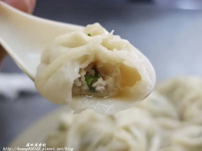 【宜蘭礁溪鄉】礁溪必嚐平價美食『正常鮮肉小湯包』食尚玩家推薦/人氣排隊店