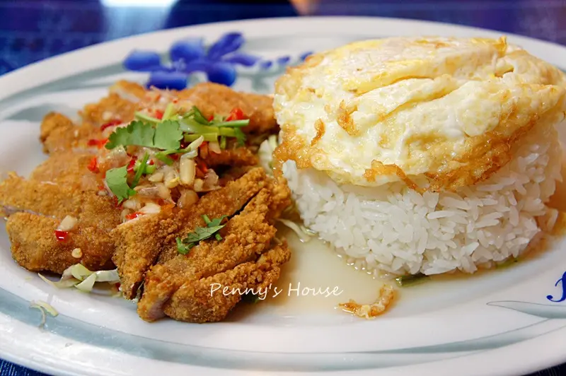 
【新竹-湖口餐廳】新開幕：沙瓦地泰式料理 - 味道超夠味，平價美食！！一吃就愛上~~~(附菜單) +北港香雞排超好吃串燒
