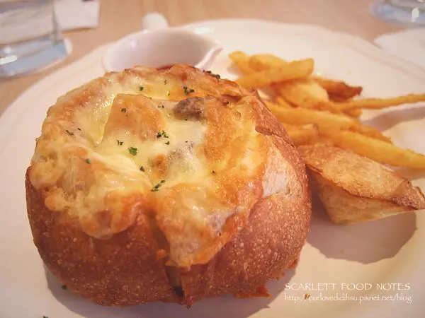 【台中。西屯】BUDDY BUTTY．需要等待的文創英國風餐廳