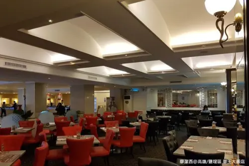 【嘉義/民雄】華王飯店波麗露餐廳享用早餐-->熊大庄森林主題休閒園區